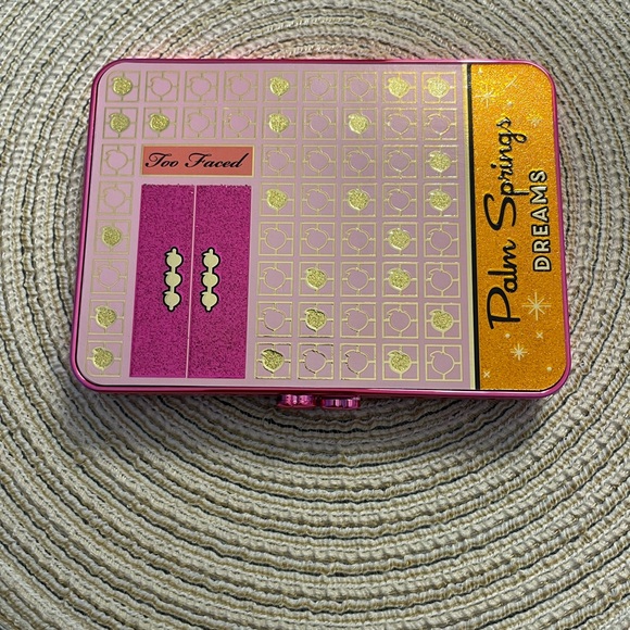 Too Face - Palm Springs Dreams Eyeshadow Palette - Picture 4 of 4